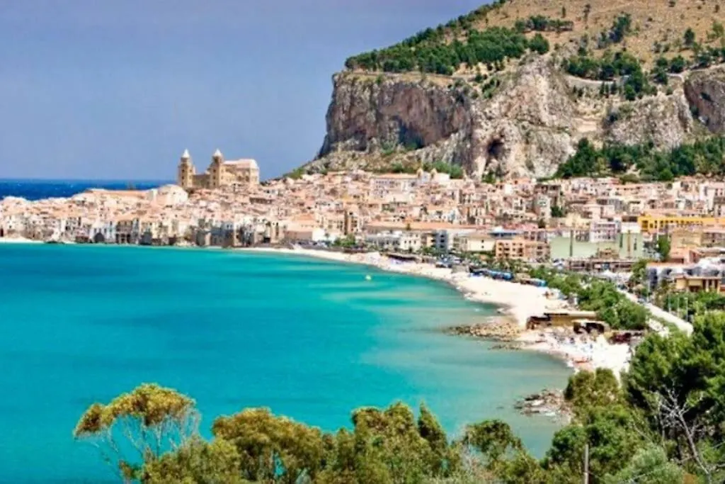 Villa Mansarda Camelie Via Dei Normanni, 45 Campofelice Di Roccella